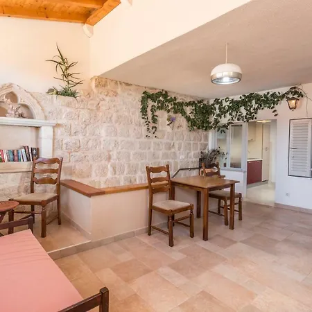 Old Town Hvar Apartmán *