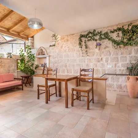 Old Town Hvar アパート *