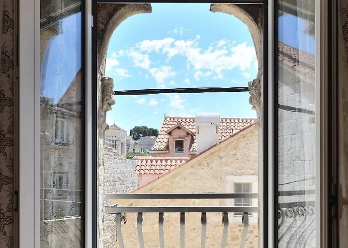 Old Town Hvar חוואר