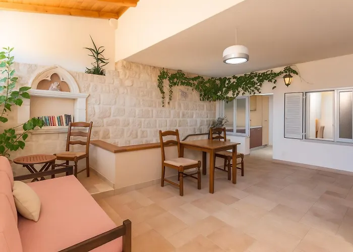 דירה Old Town Hvar חוואר