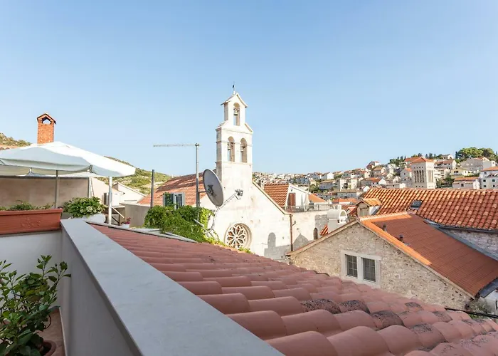 Old Town Hvar דירה